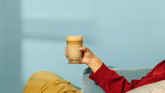 Die entspannende Kraft von Hojicha: Dein natürlicher Begleiter im Alltag
